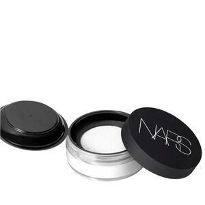 NARS TRANSLUCENT POWDER